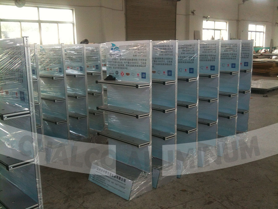 aluminum extrusion display